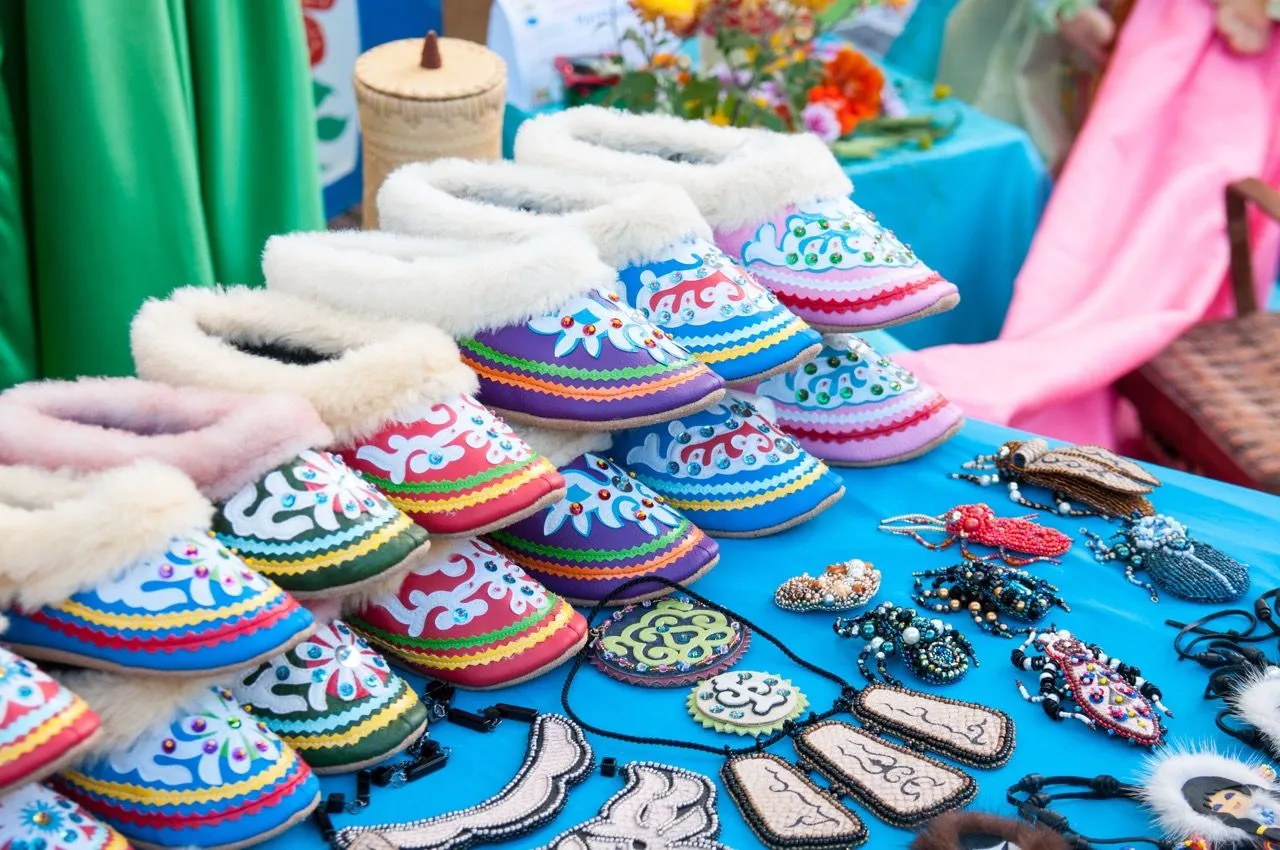 Nanai Olochi Slippers